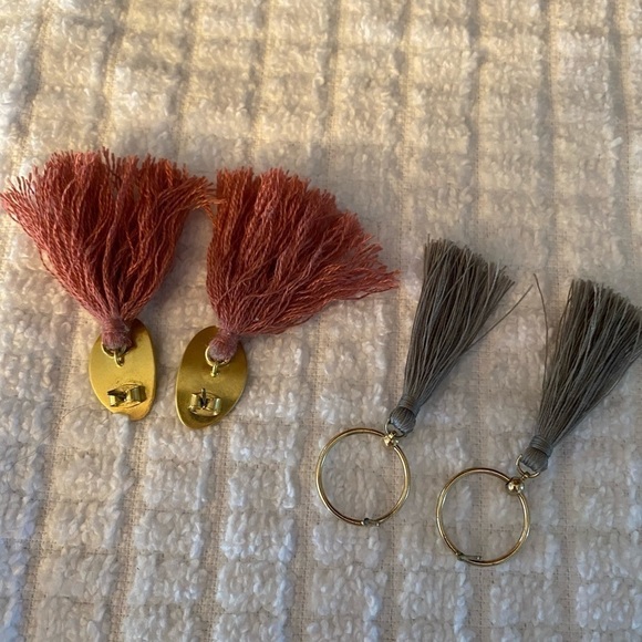 Set of 2 Tassel Earrings - Picture 4 of 5